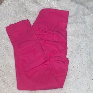 PARAGON Vibrant Pink scrunch butt Leggings